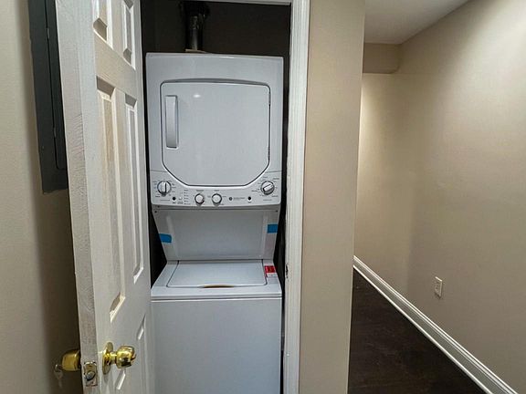 4th image of 5501 Foote St NE