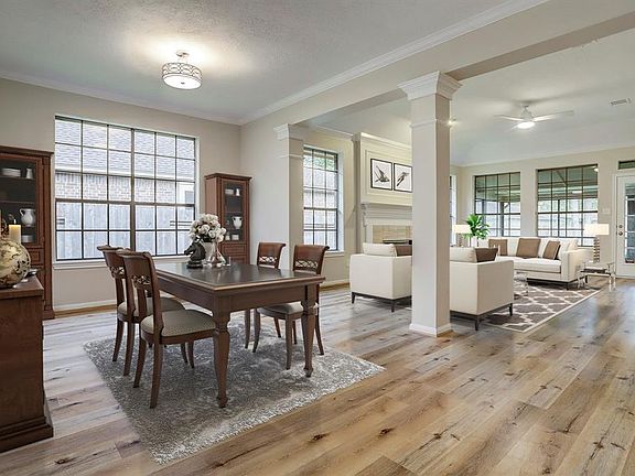 Dining room opens into the living area â great for entertaining.Virtually staged.