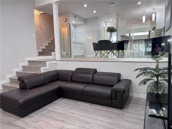 1/2 Nita Ave, Woodland Hills, CA 91367