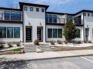 410 SW C St, Bentonville, AR 72712