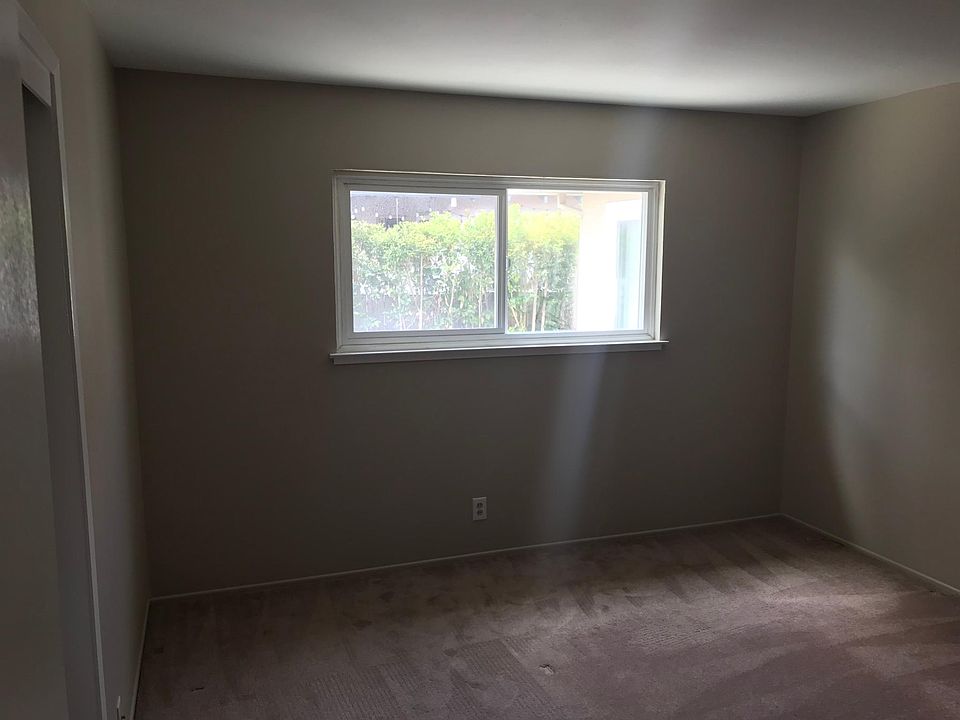 1st image of 2563 Monticello Way