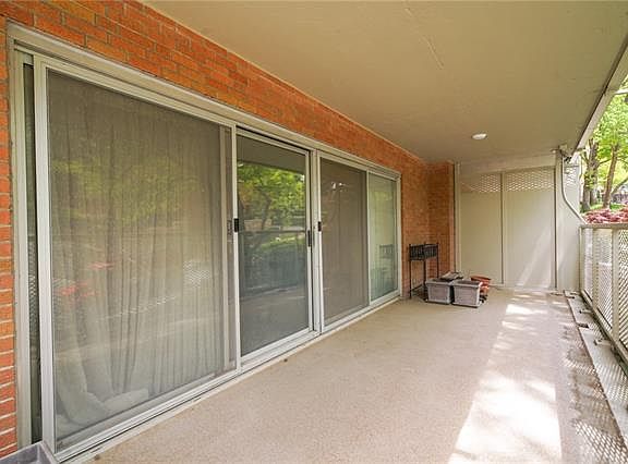 4th image of 310 W 49th St #103