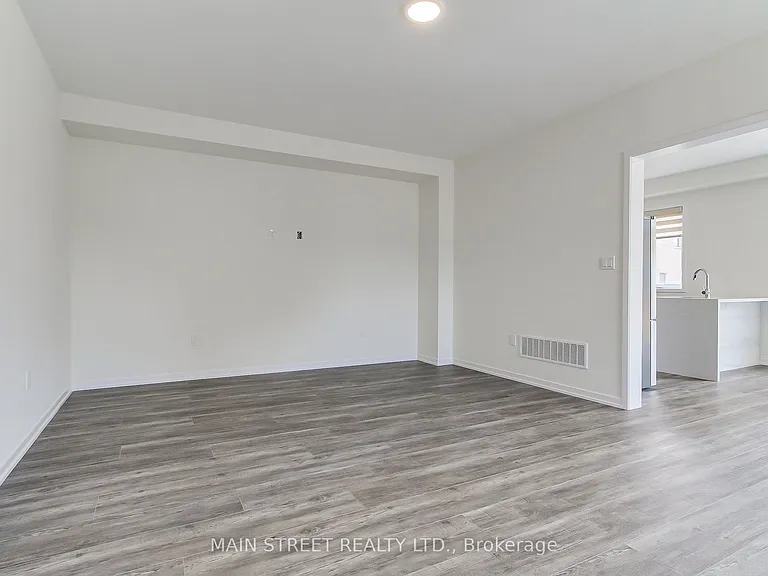 12 Donald Ingram Cres — Photo 9