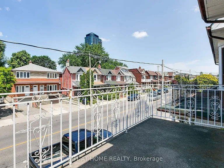 77 Lappin Ave #MAIN UPPER — Photo 32