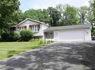 13 Hillview Rd, Schenectady, NY 12303