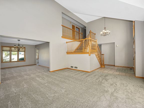 5th image of 7842 Lakeside Dr