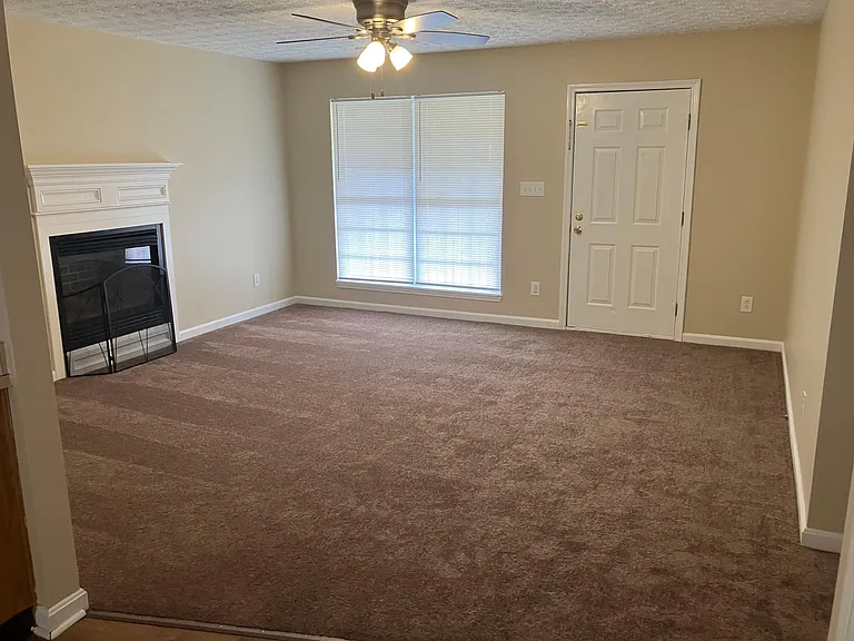 10824 Charlene Dr — Photo 6