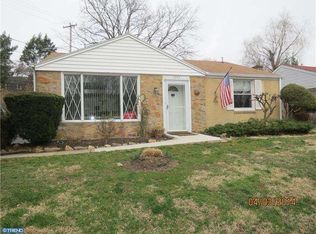 5243 Arrowhead Ln, Drexel Hill, PA 19026