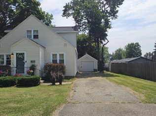 759 Goguac St W, Battle Creek, MI 49015