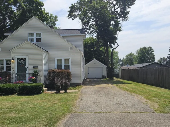759 Goguac St W, Battle Creek, MI 49015