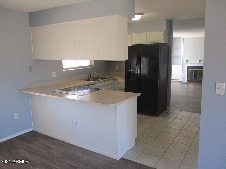 6014 S College Ave — Photo 6