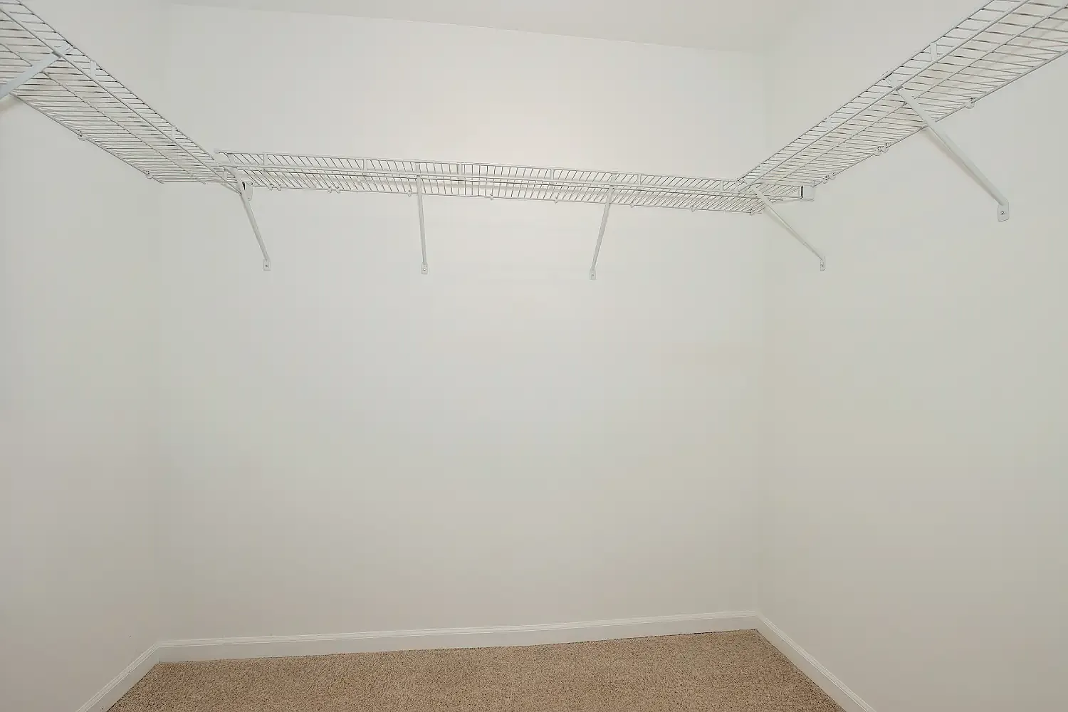 3 bed, 2.5 bath, 1724 sqft, $3,025 — Photo 4