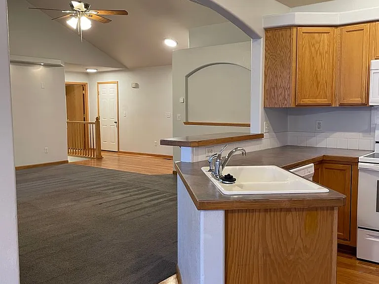 124 Rock Bridge Dr — Photo 14