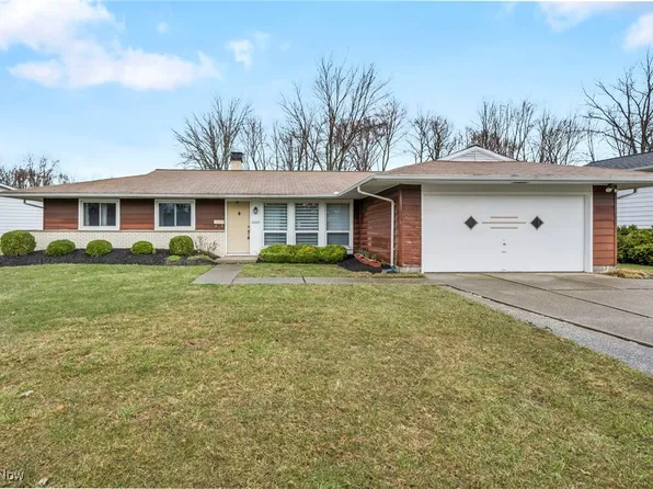 6509 Fairfax Dr, Mentor, OH 44060
