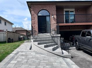 54 Porritt St, Barrie, ON L4N 6X7