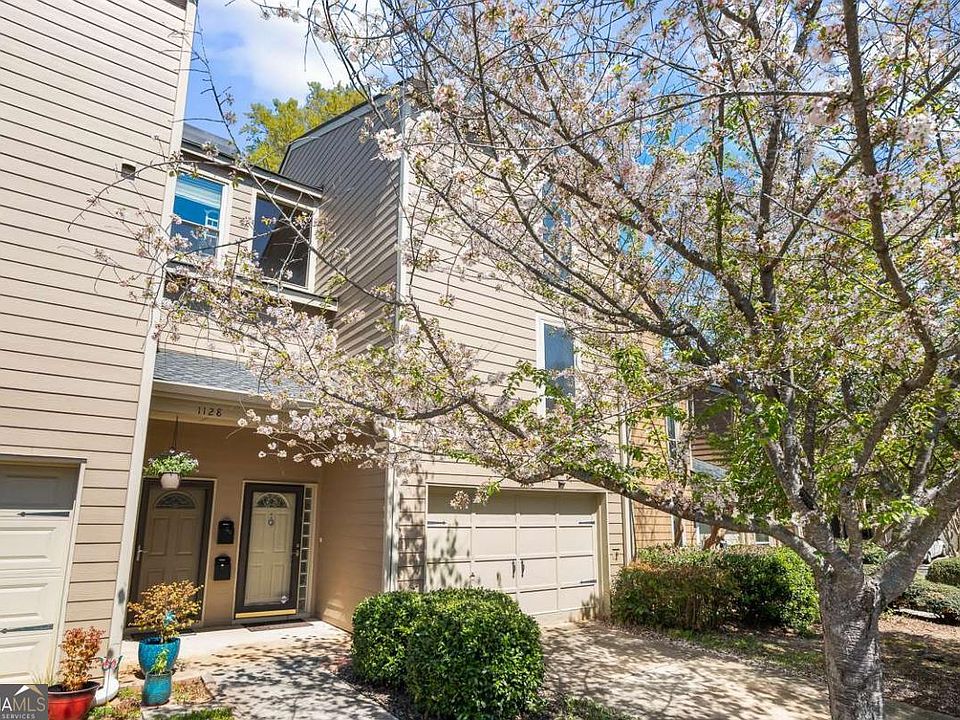 1st image of 1127 Riverbend Club Dr SE
