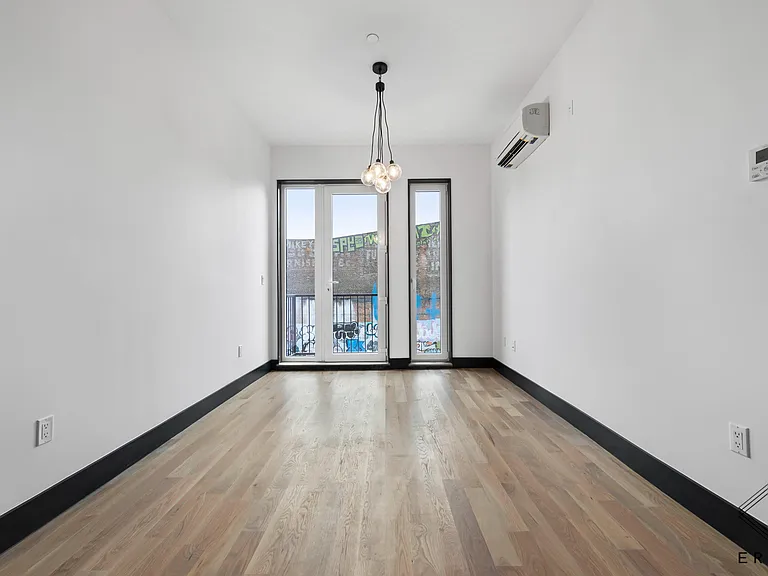 7 Melrose St #4L — Photo 7