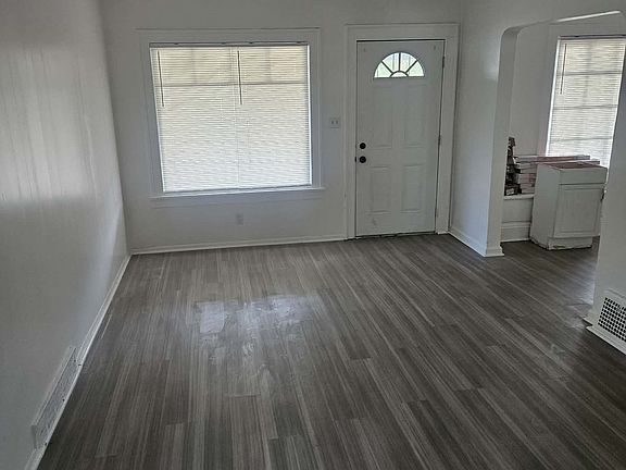 2nd image of 3658 E 114th St