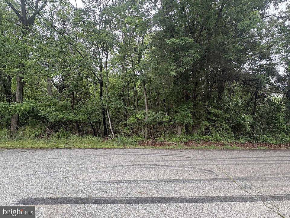 1st image of 567 3rd Ave