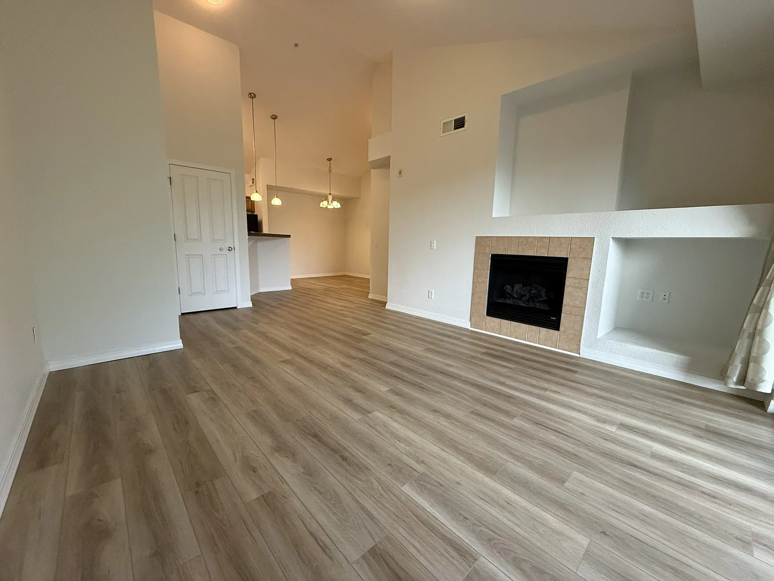 2133 Krisron Rd — Photo 3