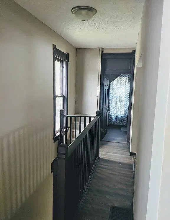 3 bed, 1444 sqft, $1,100 — Photo 2