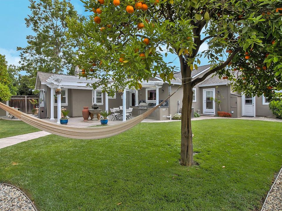 2nd image of 1465 Saint Francis Dr