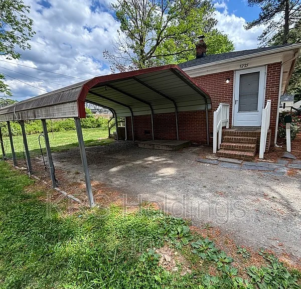 5226 Collindale Rd — Photo 2