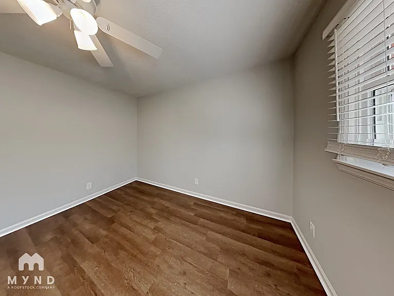 1840 Westridge Dr — Photo 18