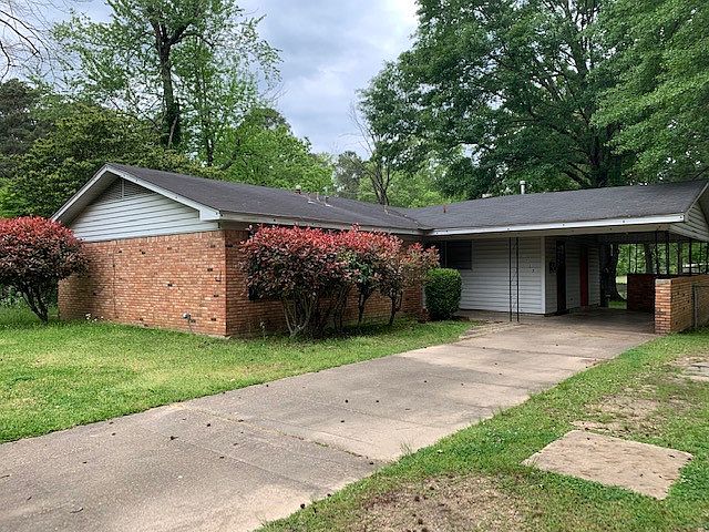 1st image of 1712 Parkway Dr