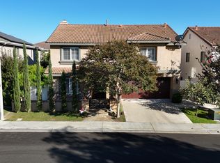 10 Ivy Ln, Irvine, CA 92602
