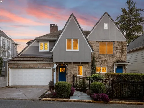 2869 SW Champlain Dr, Portland, OR 97205