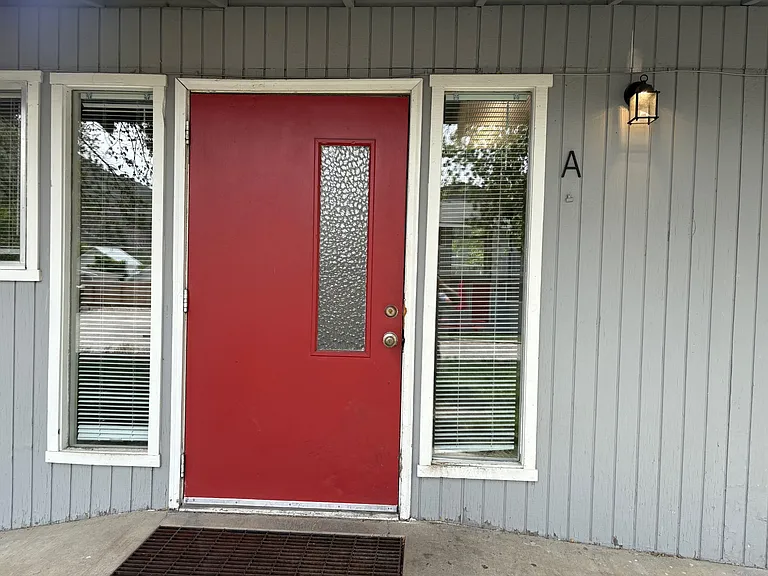 217 N River St #A — Photo 4