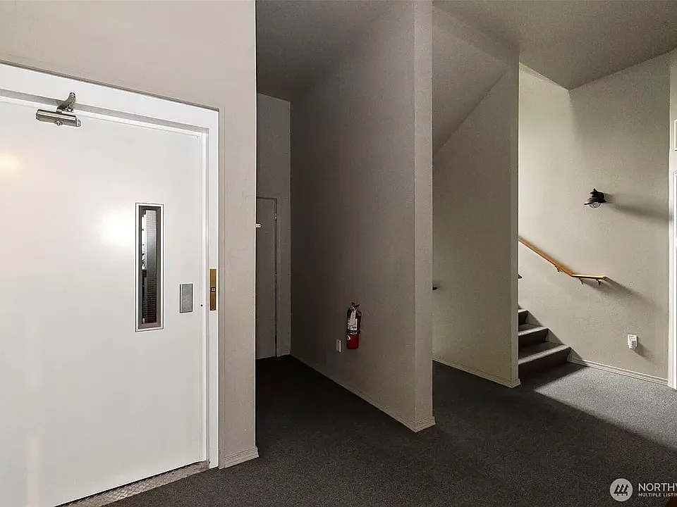 2 bed, 2164 sqft, $3,500 — Photo 3