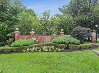 115 Sunrise Dr, Whippany, NJ 07981