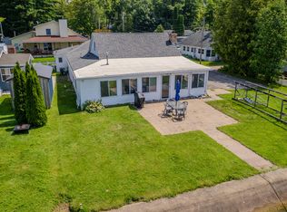 228 Mallard Ave, Houghton Lake, MI 48629