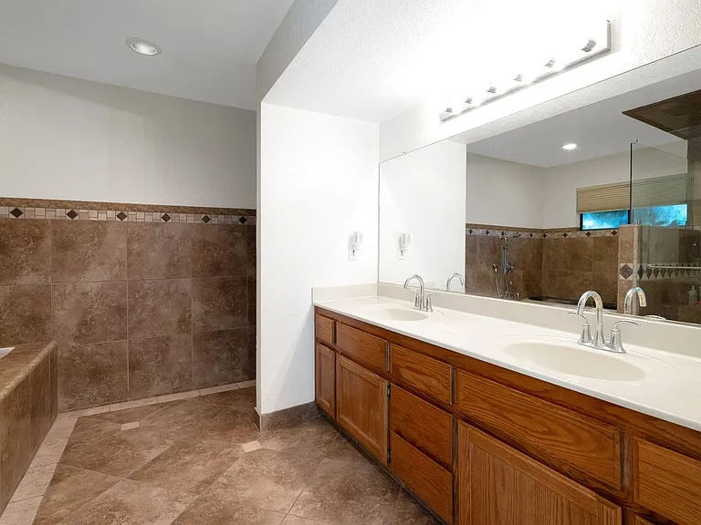 14500 Las Palmas Dr #54 — Photo 12