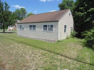 12 N Newark St, Phelps, NY 14532