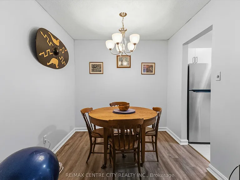 2230 Trafalgar St #121 — Photo 10