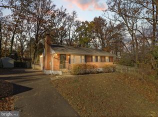 5702 Glenwood Ct, Alexandria, VA 22310