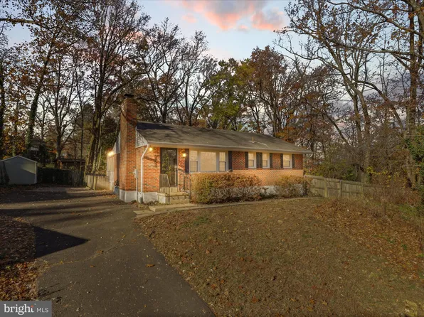 5702 Glenwood Ct, Alexandria, VA 22310