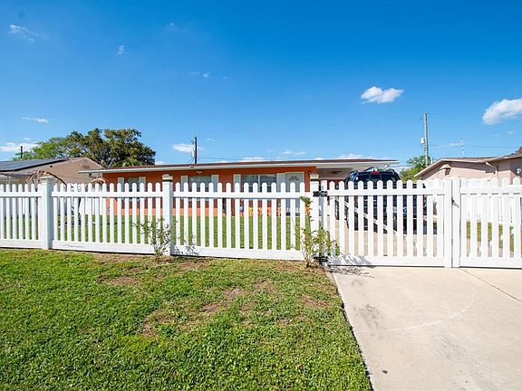 4th image of 4401 Edgebrook Dr