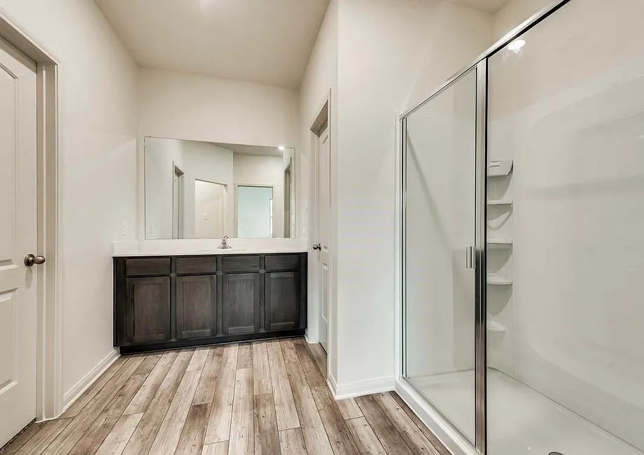 4 bed, 1728 sqft, $2,149 — Photo 4