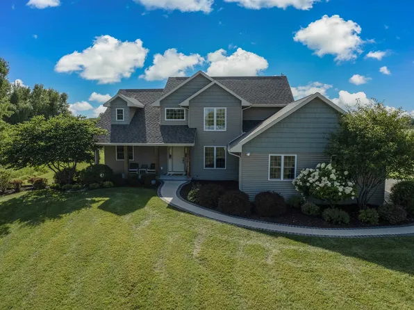 6853 Howlett Rd, Oshkosh, WI 54902