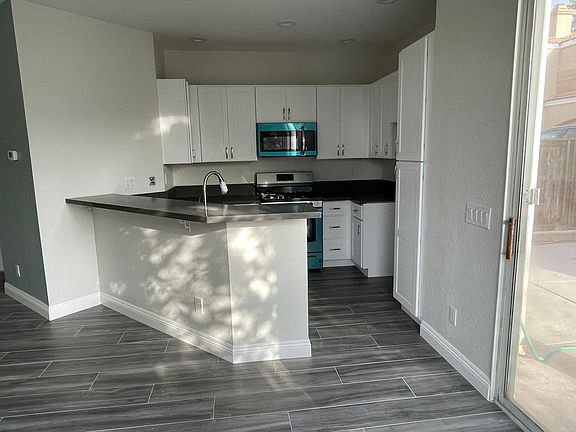 Brand New Kitchen/New Appliance