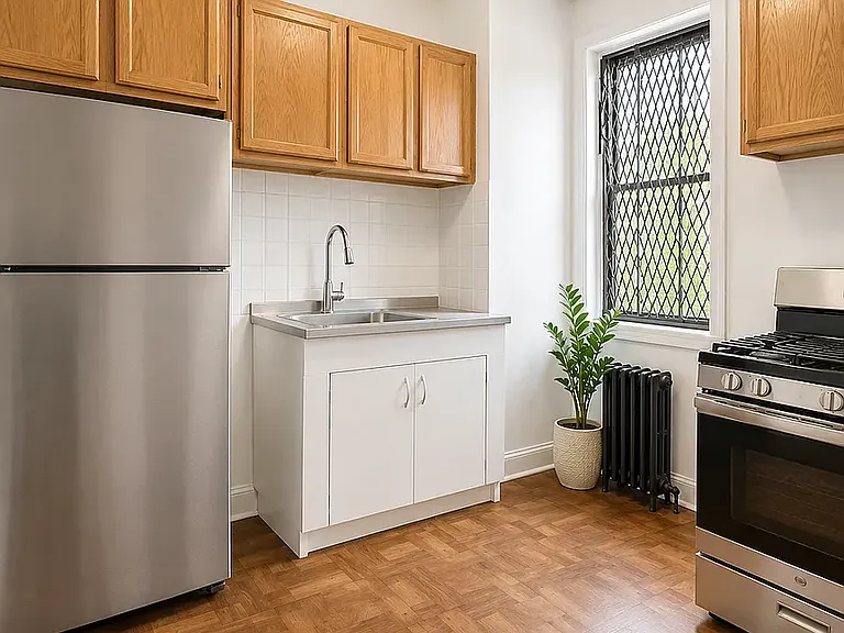 49 Kingston Ave #2L — Photo 3