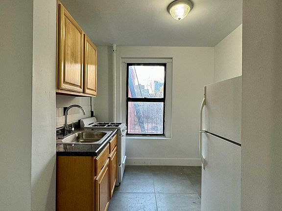 5th image of 2305 2nd Ave APT 34