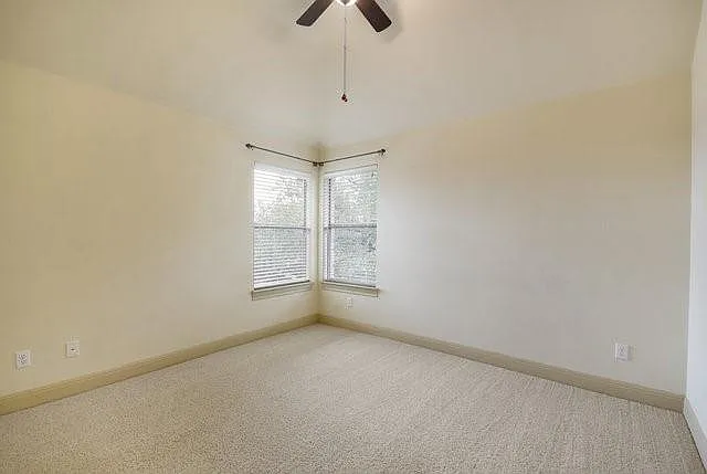 9900 Tree Bend Cv — Photo 28