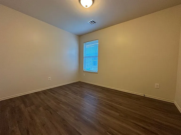 412 Chalk Hill Ct — Photo 29