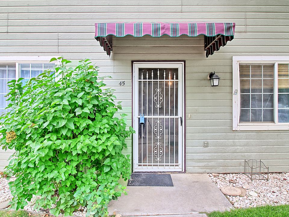 Front of townhouse