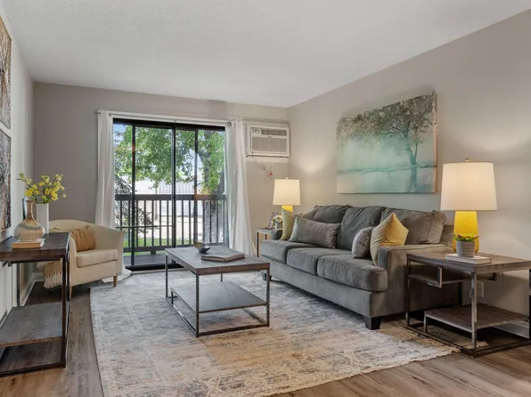 1207 Hewitt Ave APT 5, Saint Paul, MN 55104